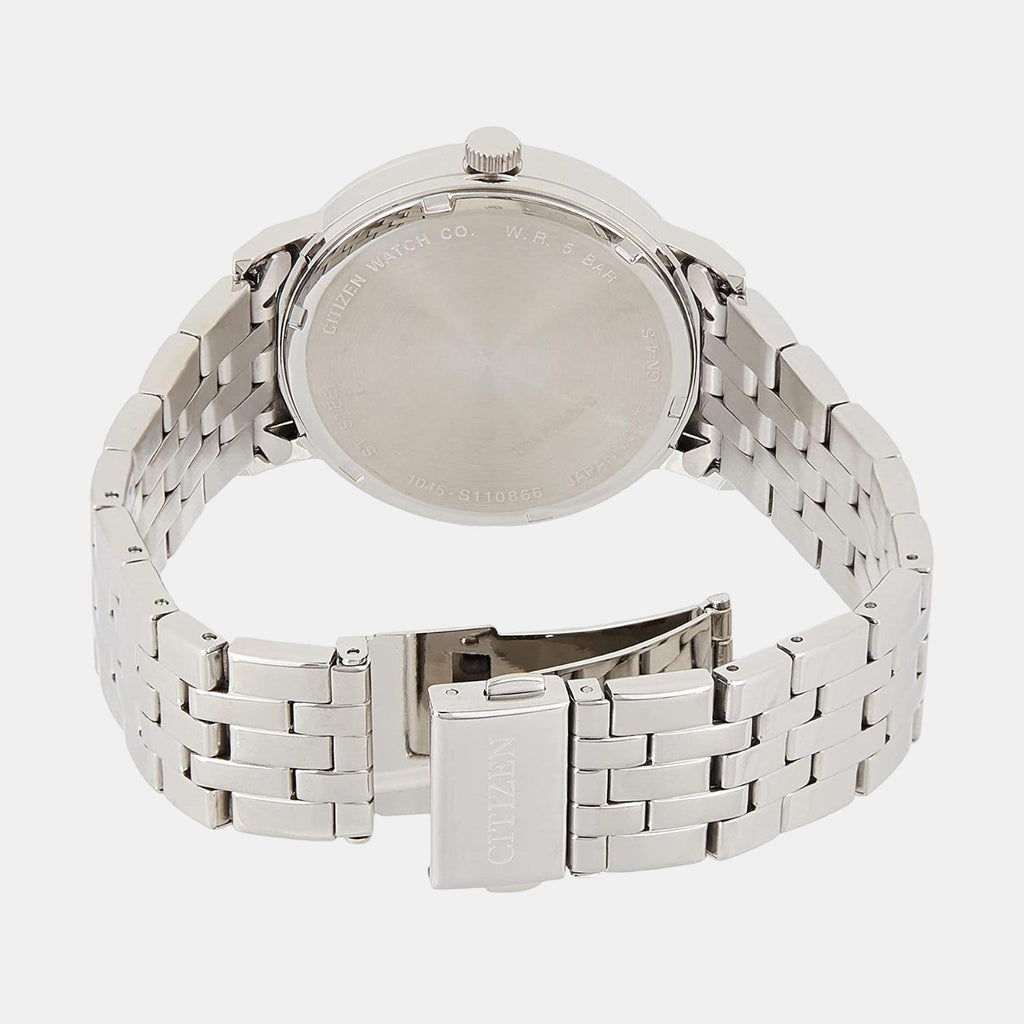 Citizen 39 mm Round Quartz watch