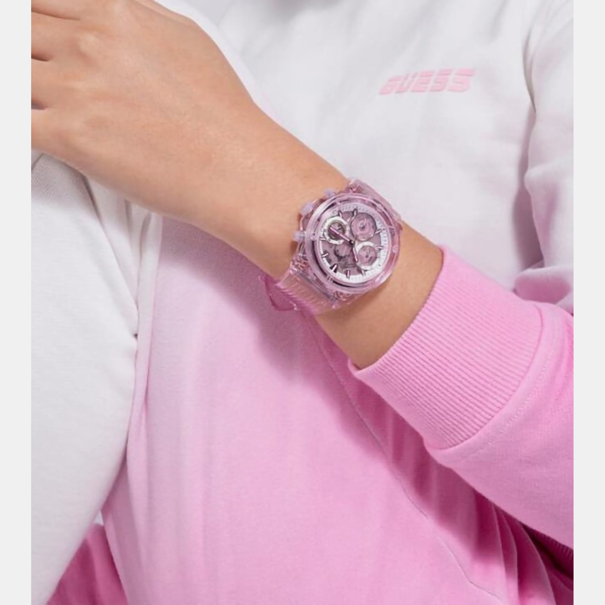 Women Quartz Pink Dial Analog Polyester Watch GW0438L2