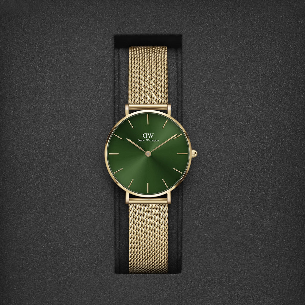 Daniel Wellington Women Round Green watch