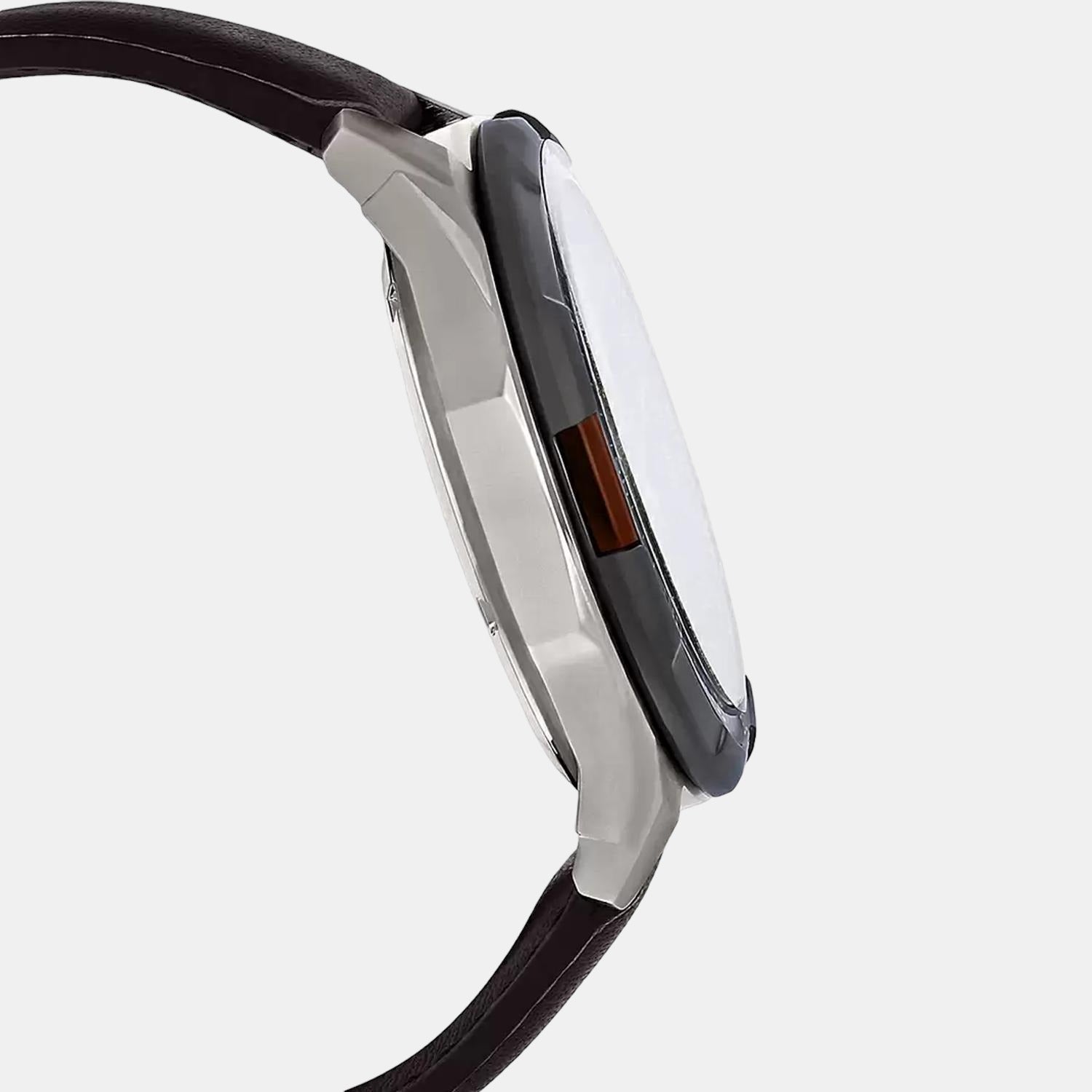 Casio Men Round Black watch