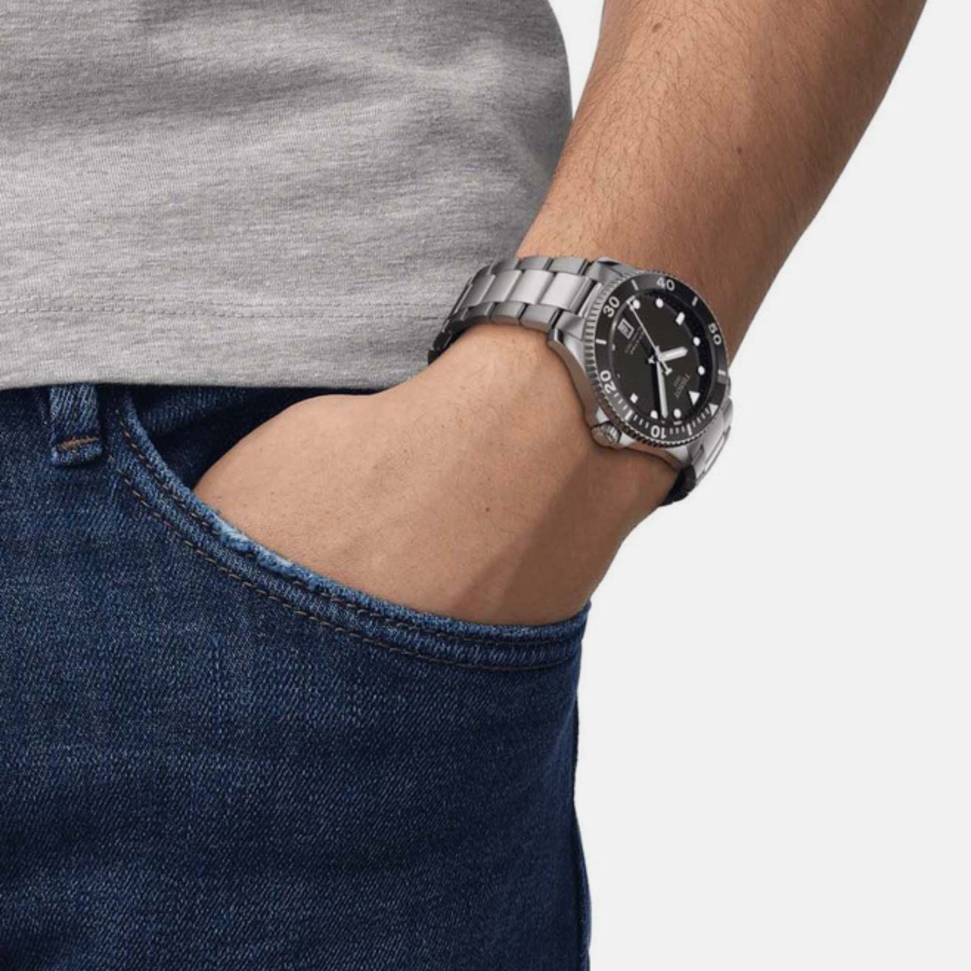 SEASTAR 1000 Male Analog Stainless steel Watch T1204101105100