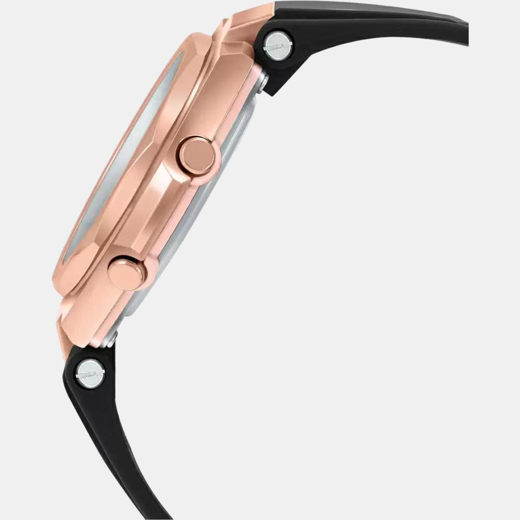 Casio 38 mm Round Quartz watch