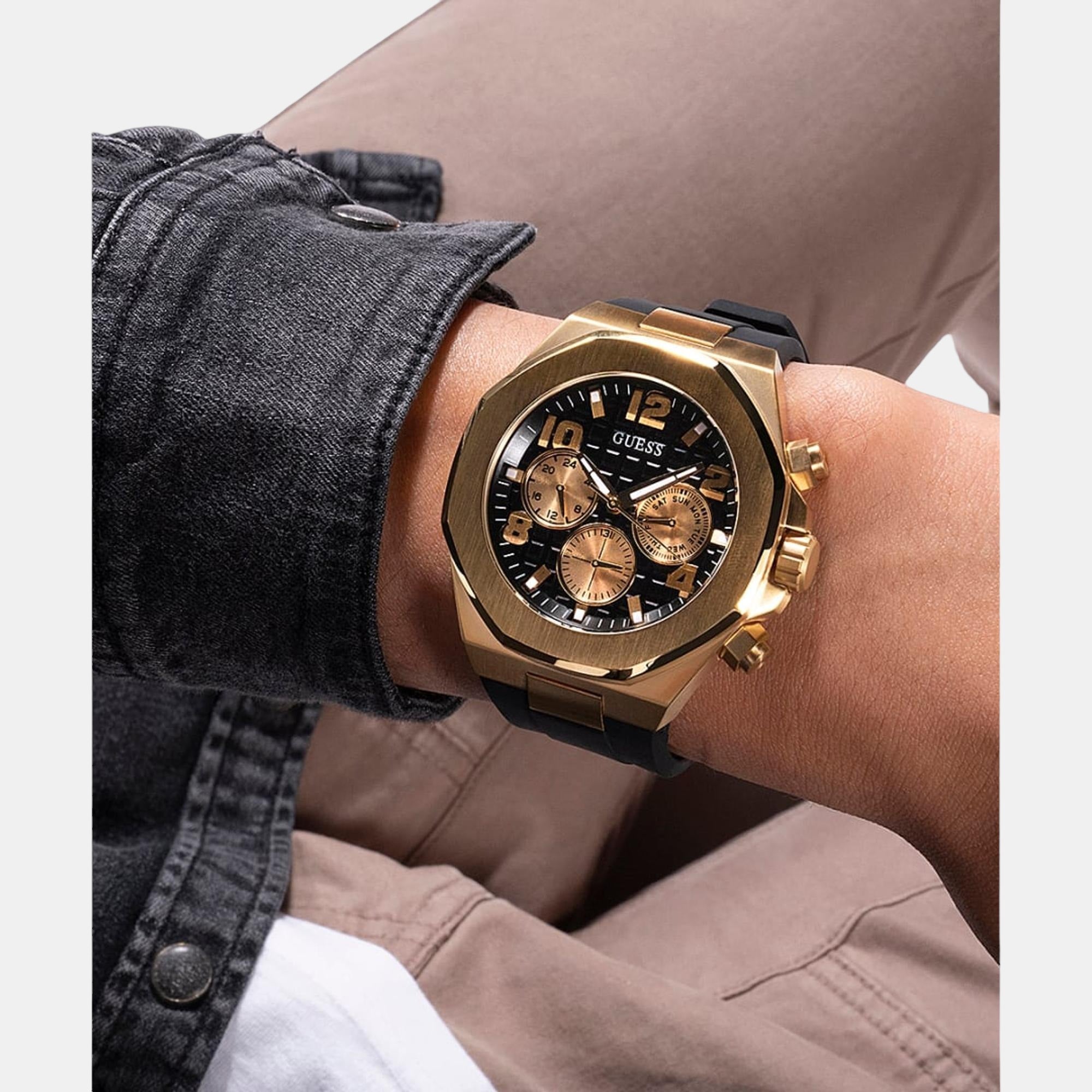 Men Quartz Black Dial Chronograph Silicone Watch GW0583G2