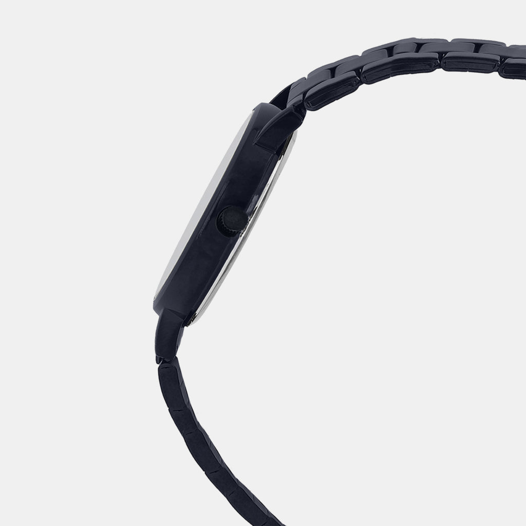 Casio 48 mm Round Quartz watch