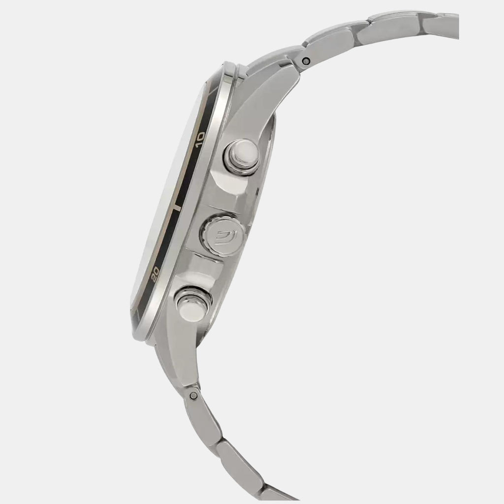 Casio 49 mm Round Quartz watch