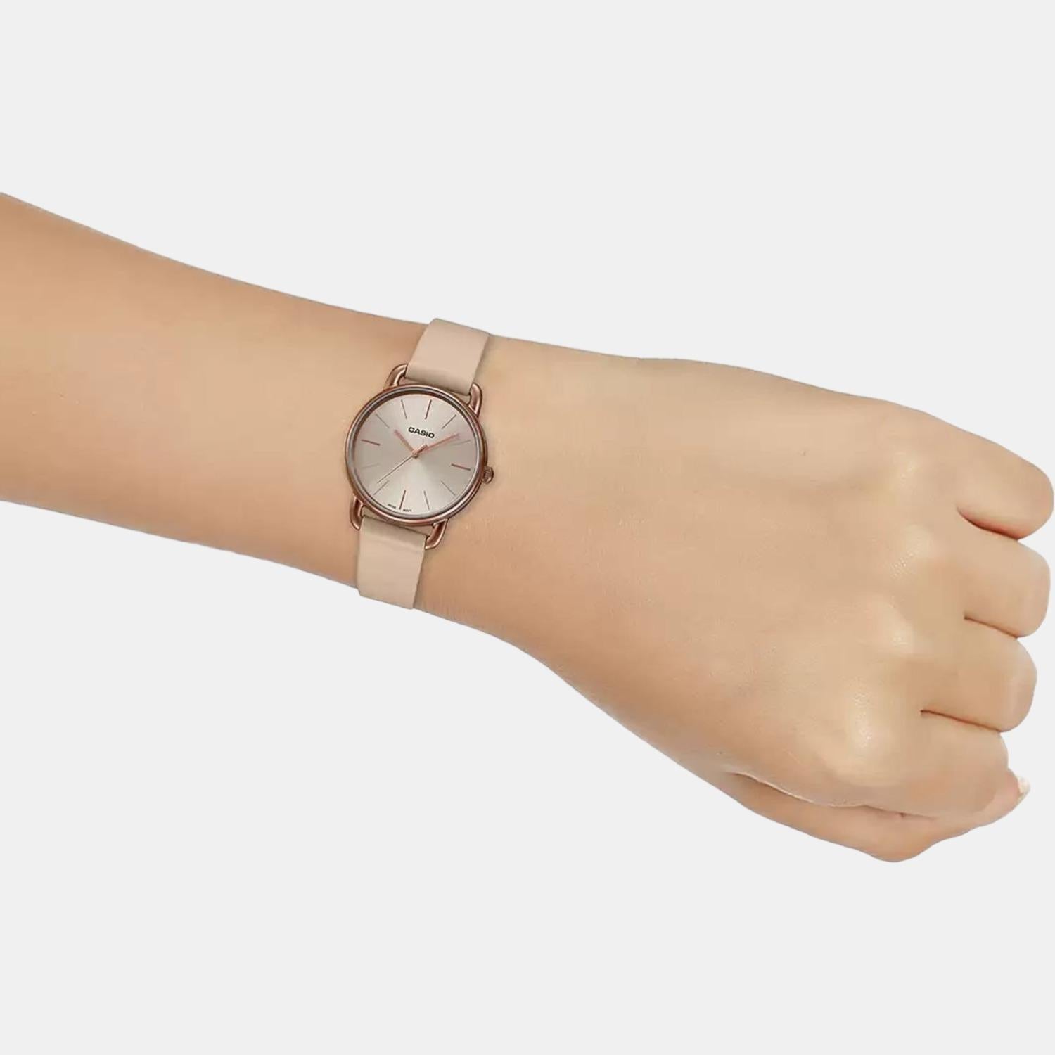 Casio Round Quartz Analog Women watch