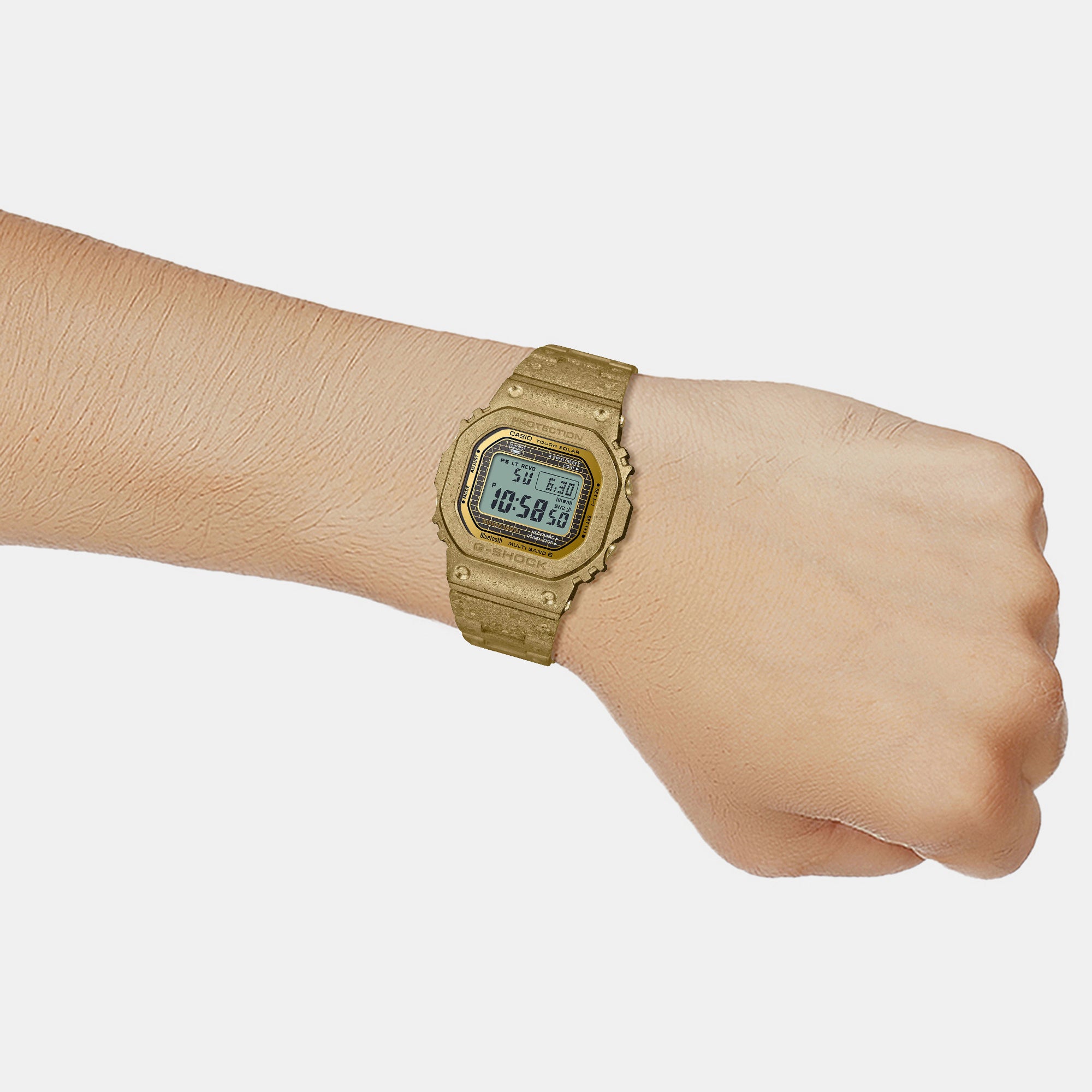 Casio 50 mm Gold Quartz watch