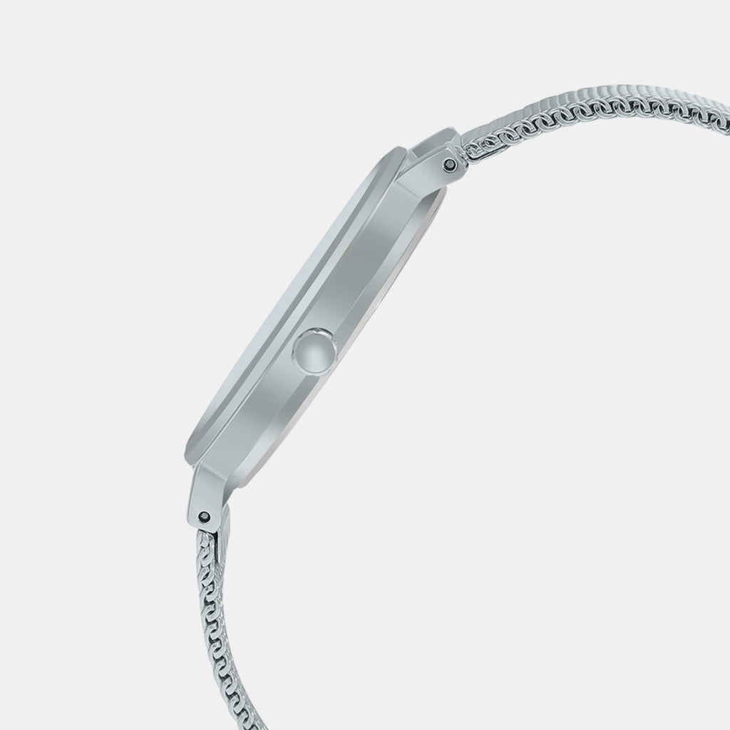 Casio 40 mm Round Quartz watch