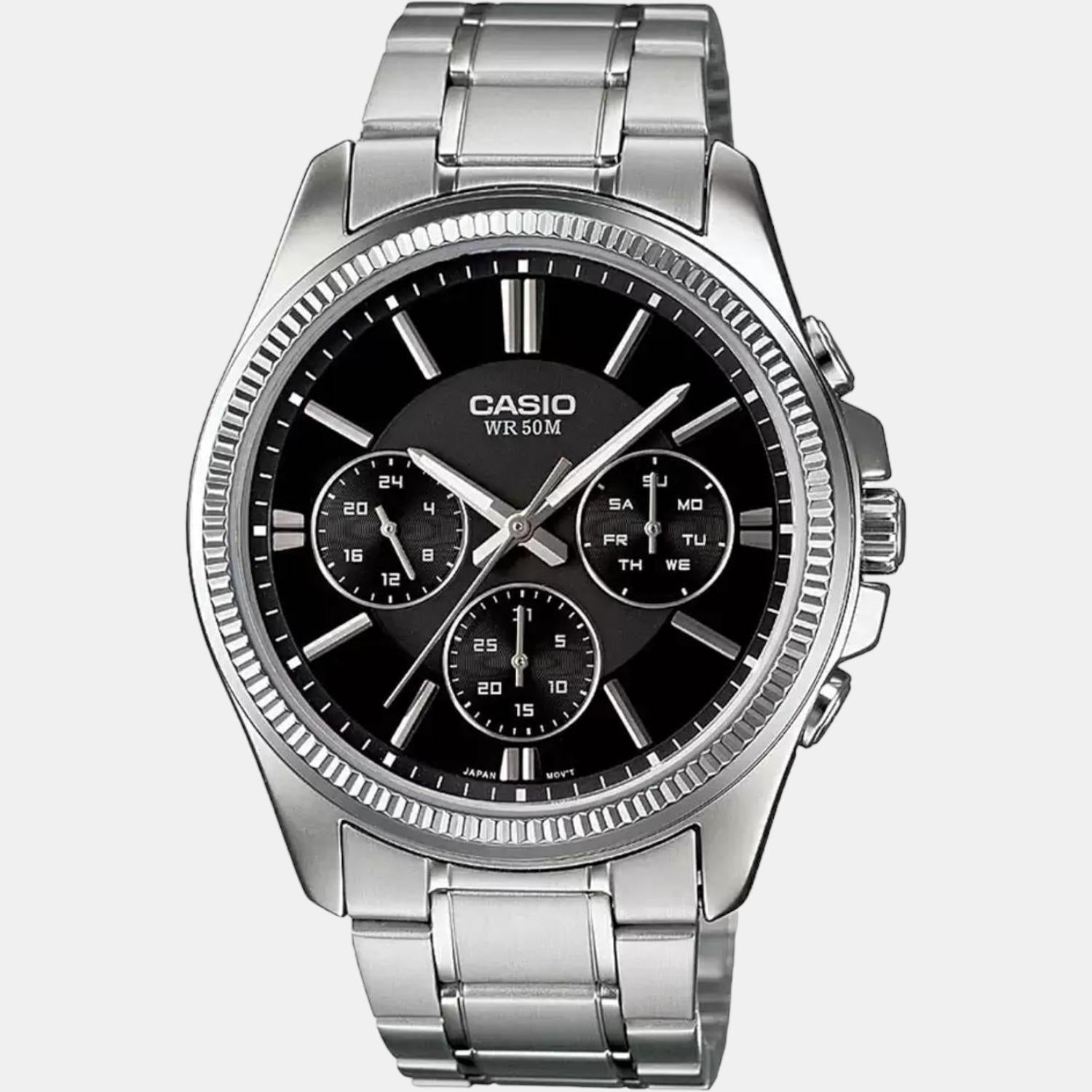 Casio 49 mm Round Quartz watch