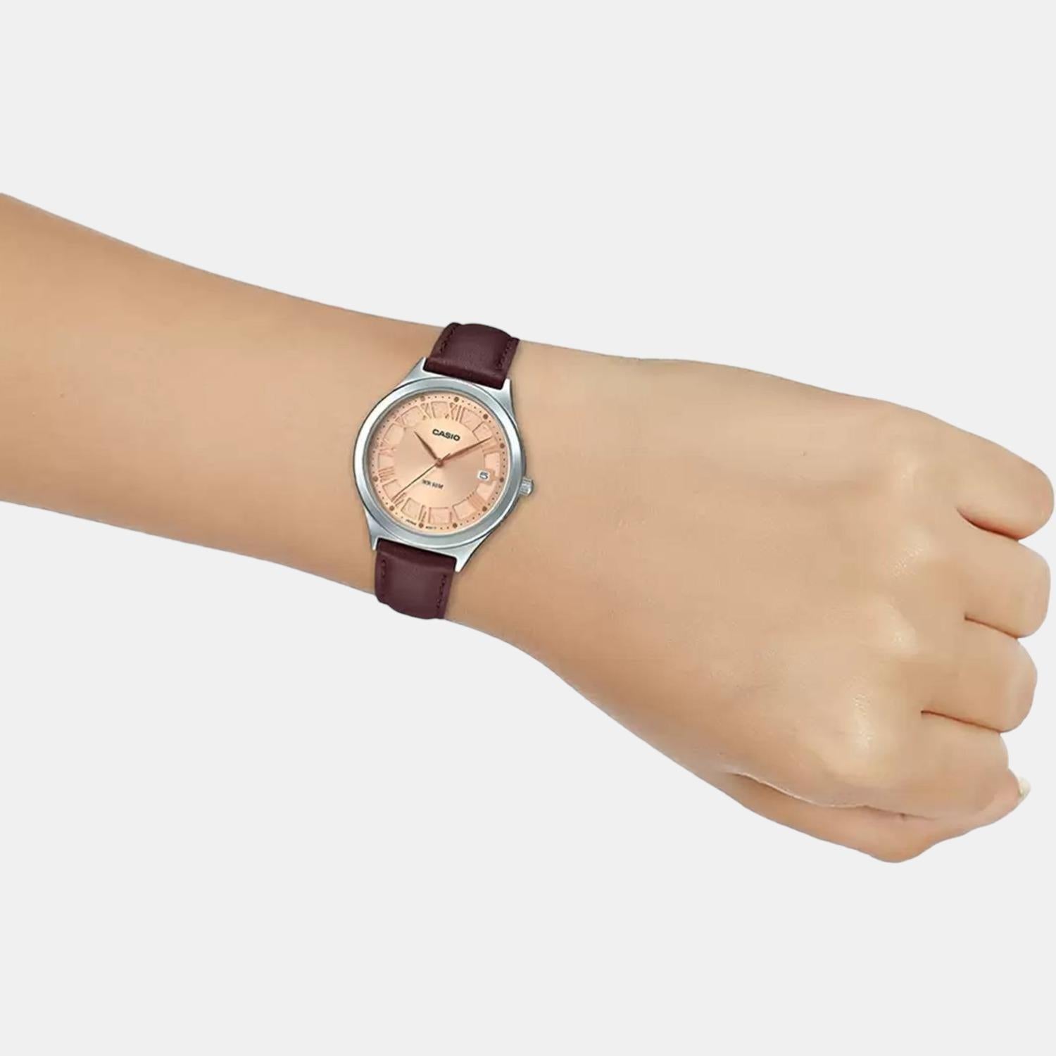 Casio Round Quartz Analog Women watch