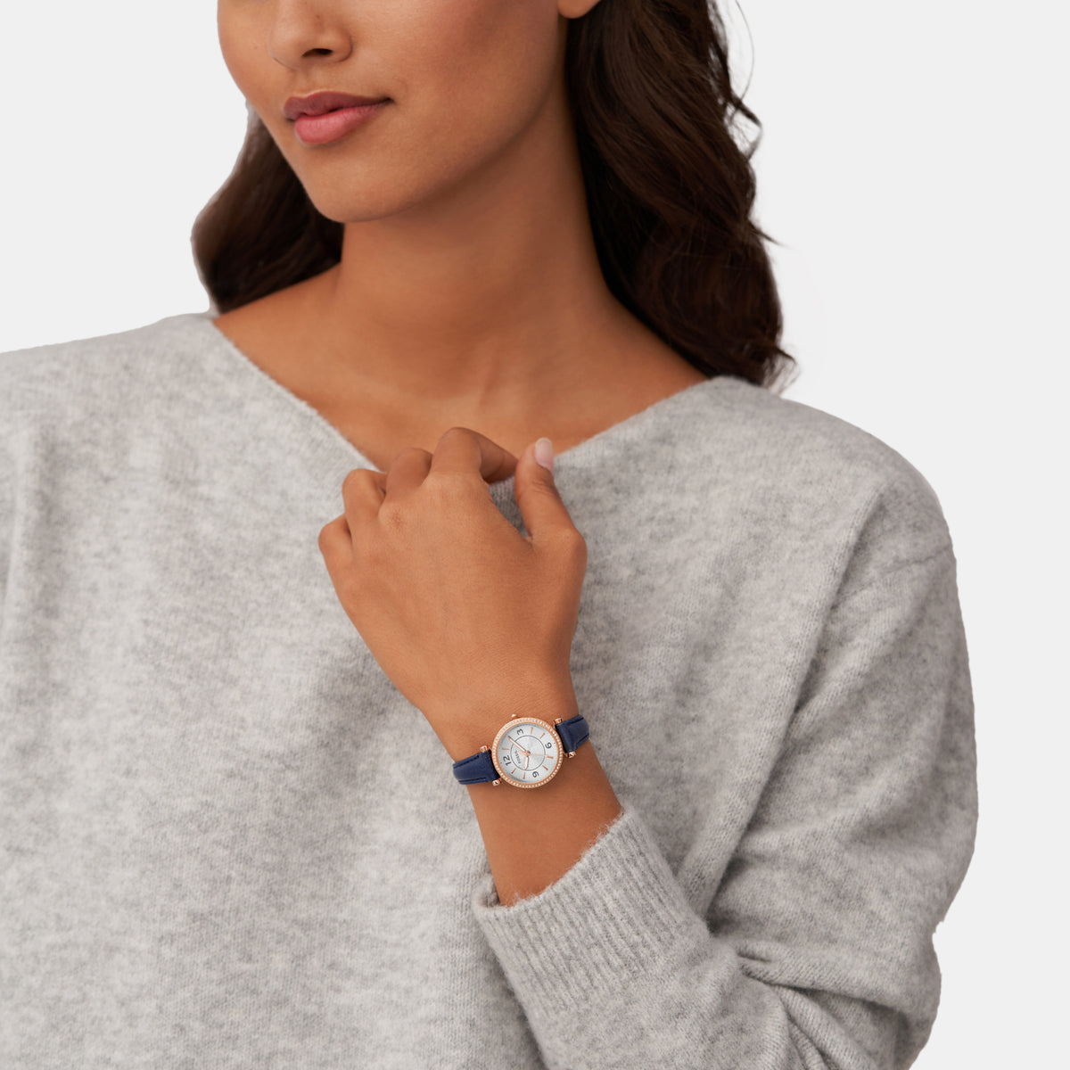 Fossil Round Quartz Analog Women watch