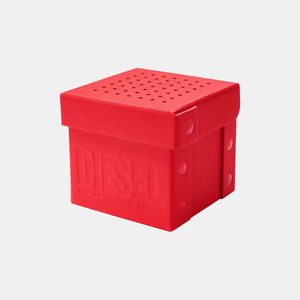 Master Chief Men LCD White Dial Digital Silicone Watch DZ2157