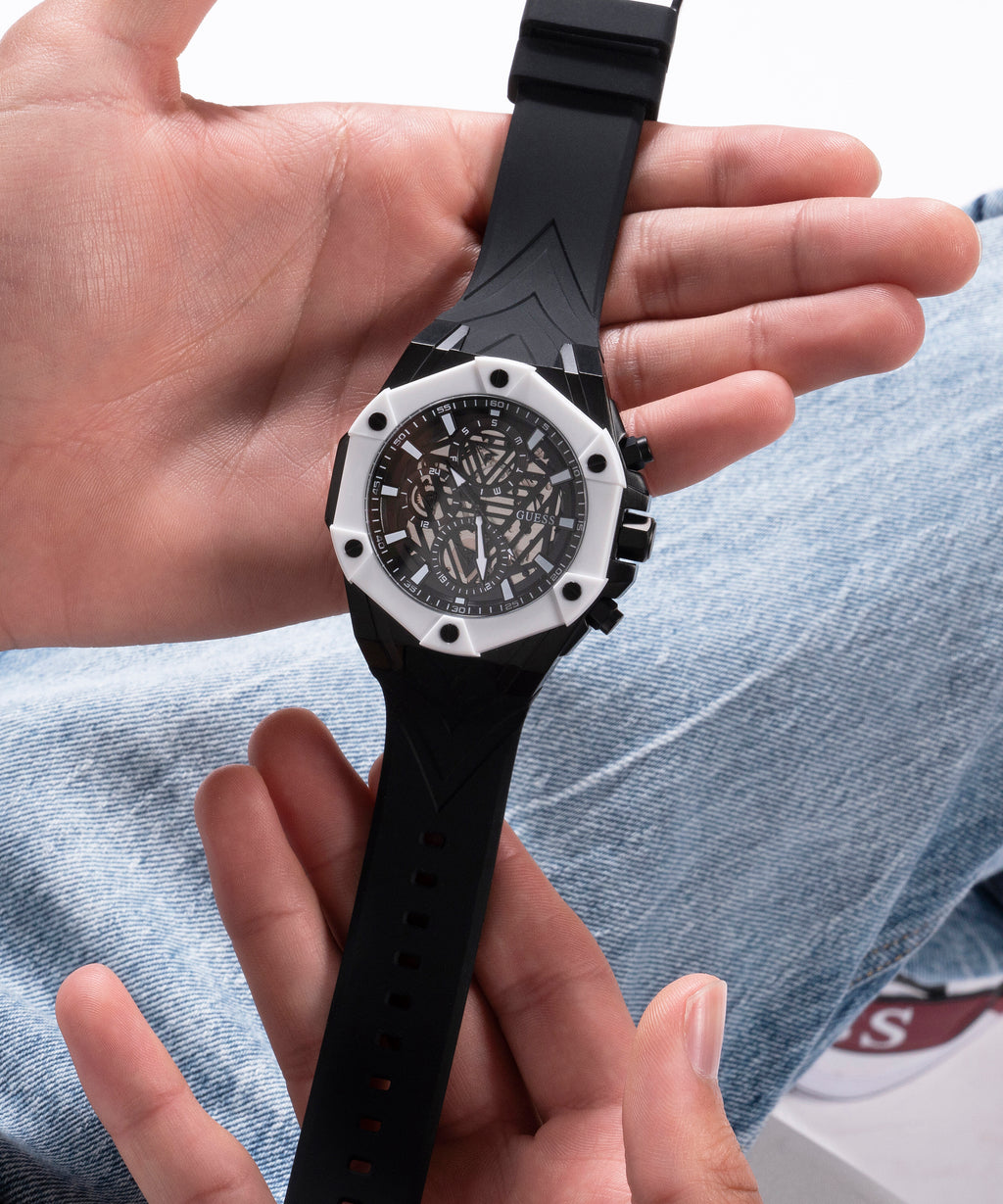 Men Quartz Black Dial Chronograph Silicone Watch GW0579G1