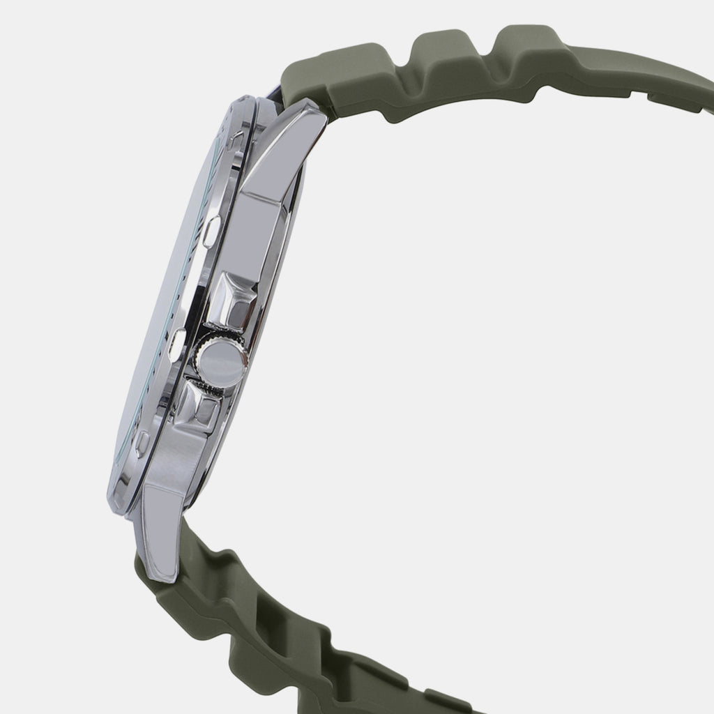 Casio 49 mm Round Quartz watch