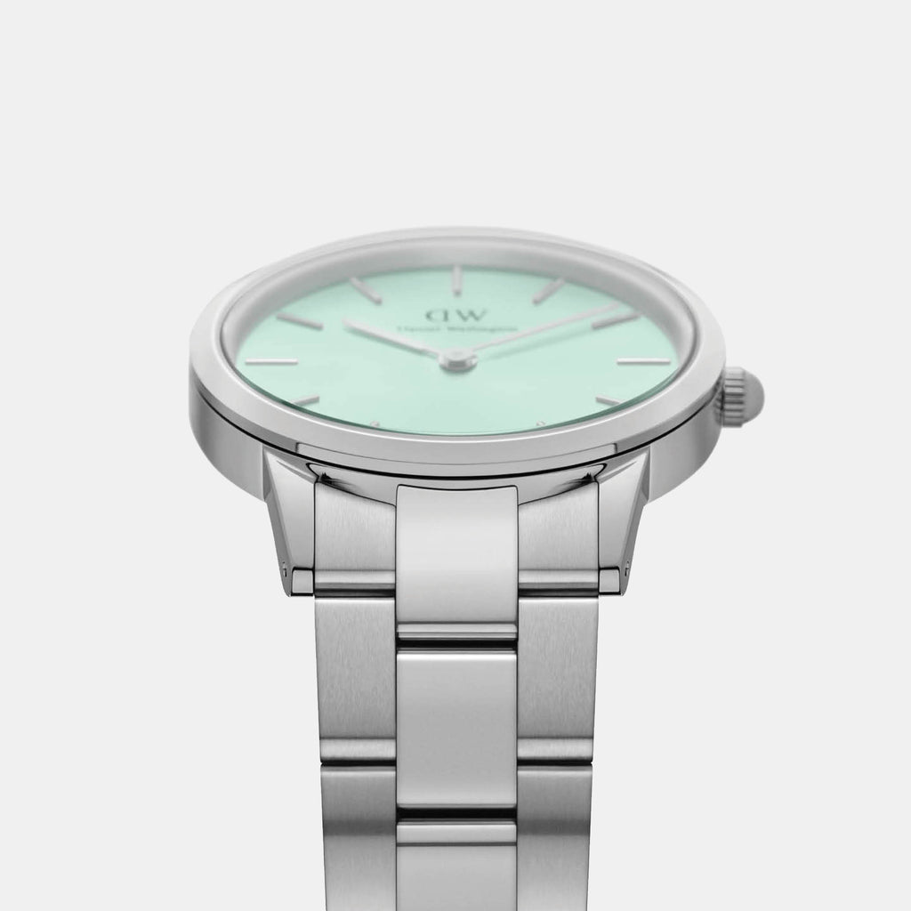 Daniel Wellington Women Round Green watch