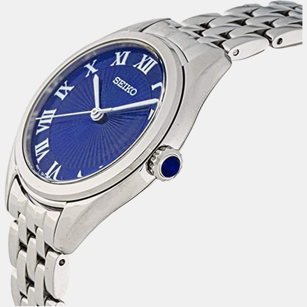 Seiko 29 mm Round Quartz watch