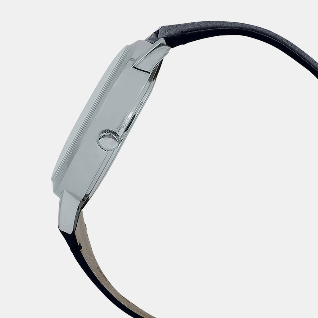 Casio 48 mm Round Quartz watch