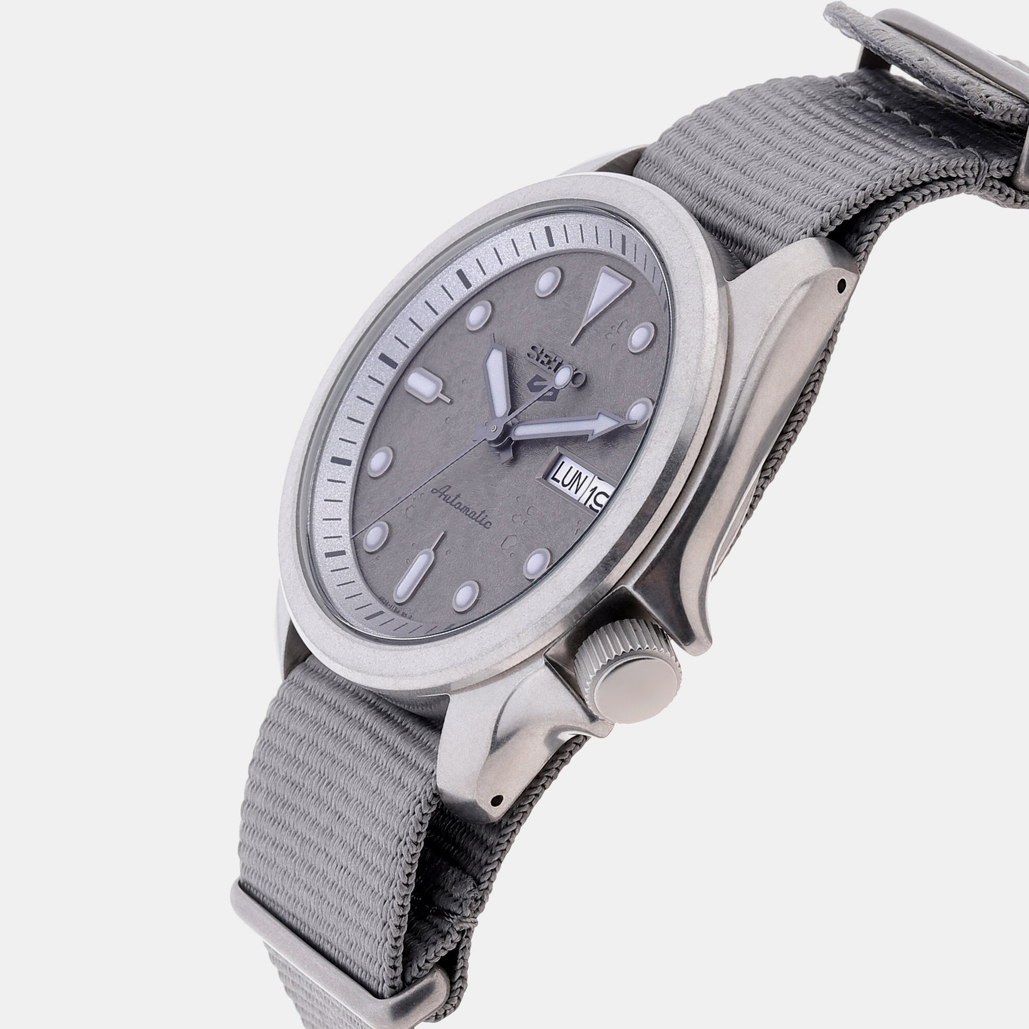 Seiko 40 mm Round Automatic watch