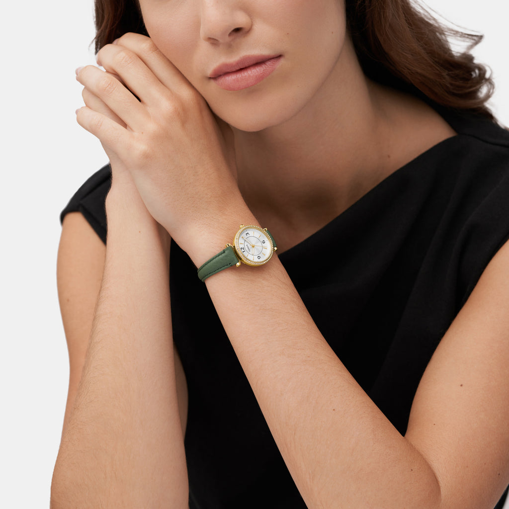 Fossil Round Quartz Analog Women watch