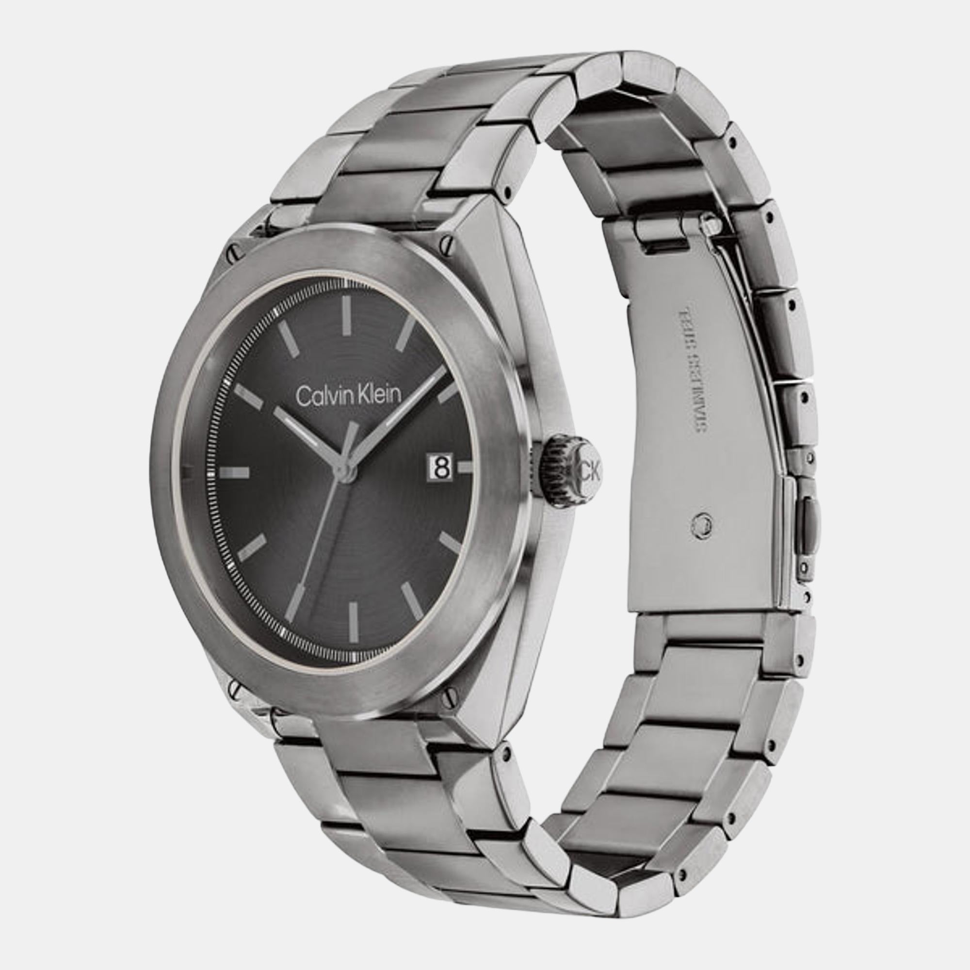 Casual Essentials Men Quartz Grey Dial Analog Stainless Steel Watch 25200197