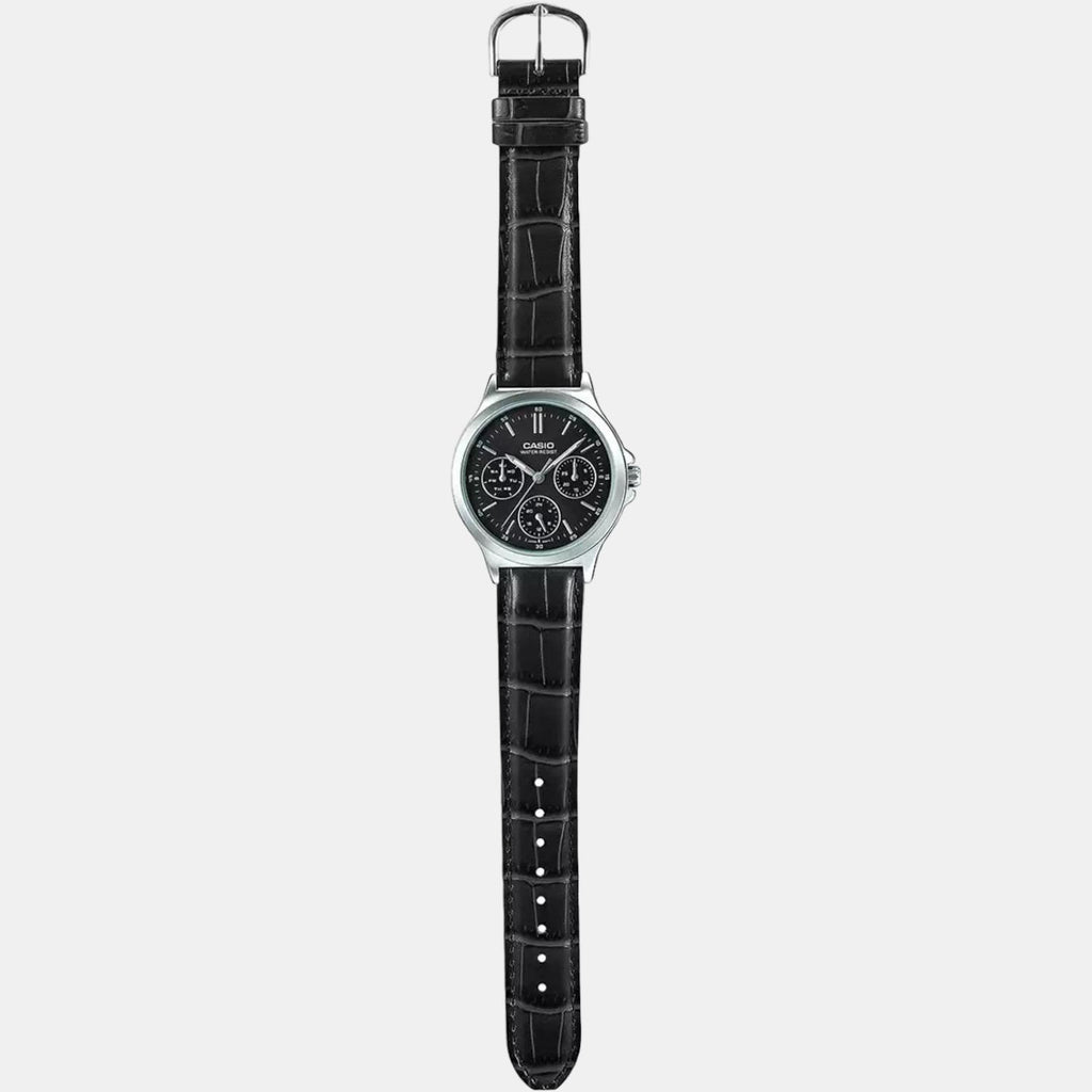 Casio 38 mm Round Quartz watch
