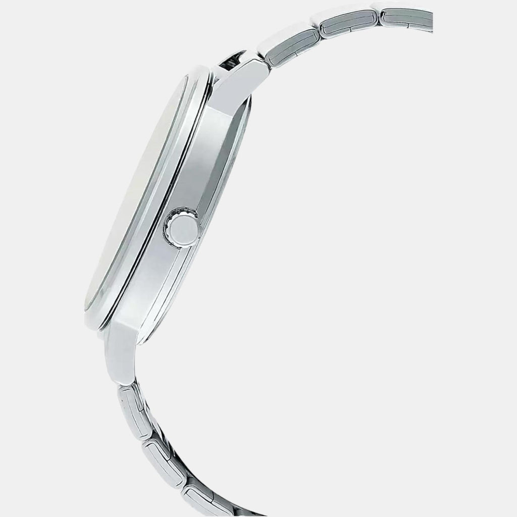 Casio 42 mm Round Quartz watch