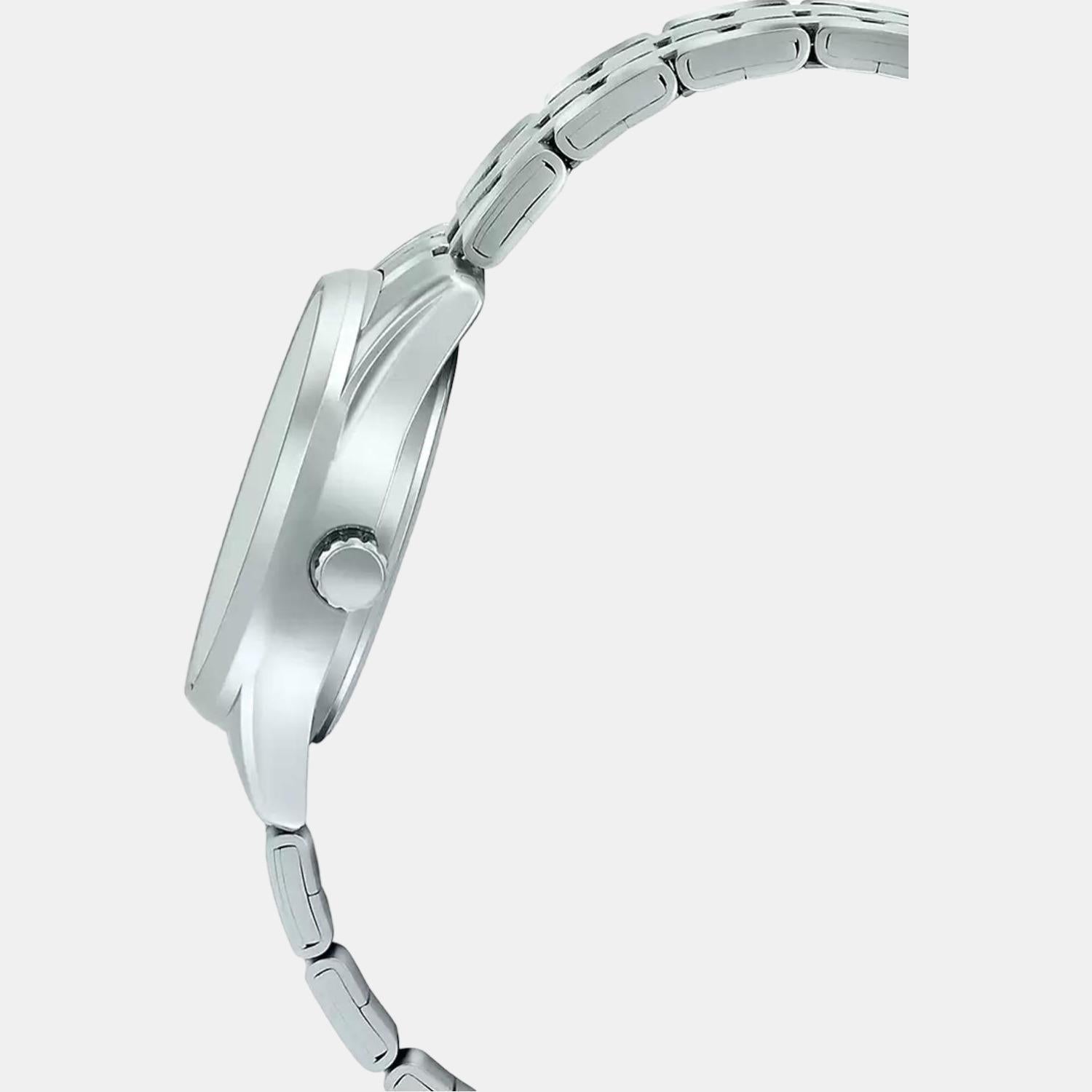 Casio 45 mm Round Quartz watch