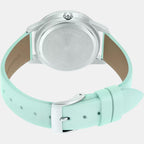 Casio 32 mm Round Quartz watch