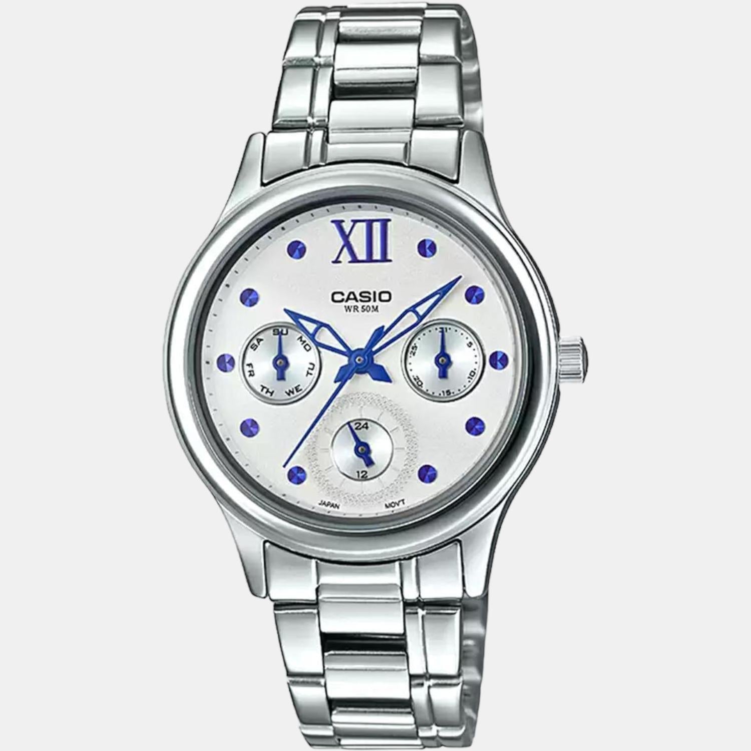 Casio 38 mm Round Quartz watch