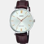 Casio 40 mm Round Quartz watch