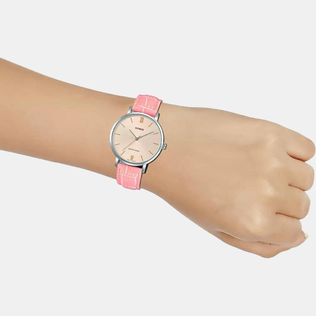 Casio 40 mm Pink Quartz watch