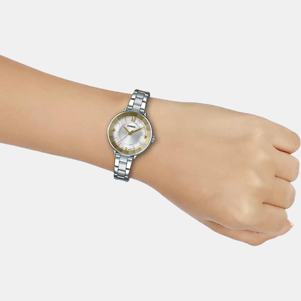Casio Round Quartz Analog Women watch