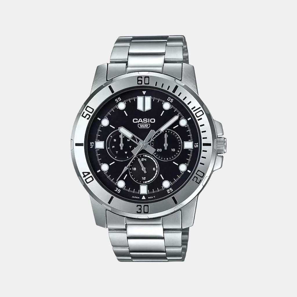 Casio Round Black Chronograph watch