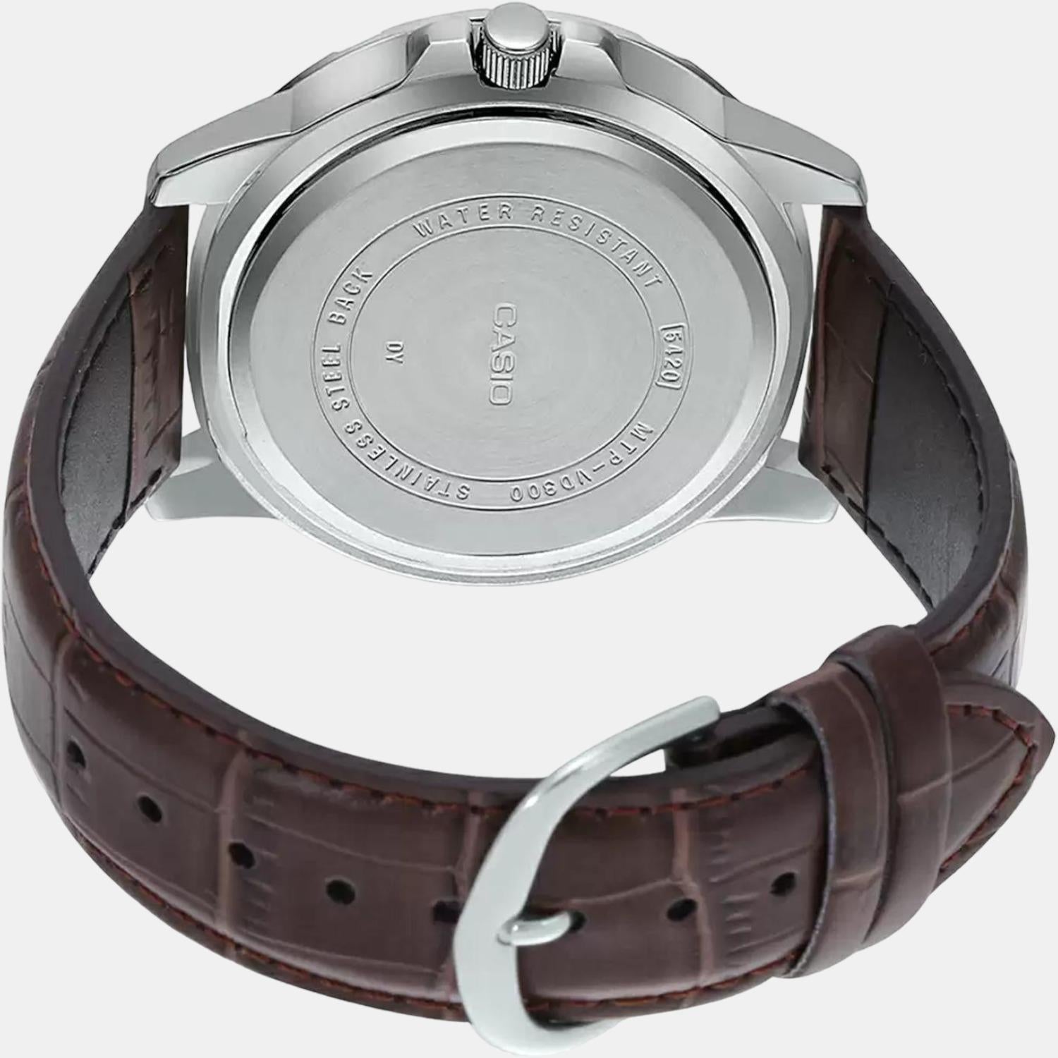 Casio Leather Black watch