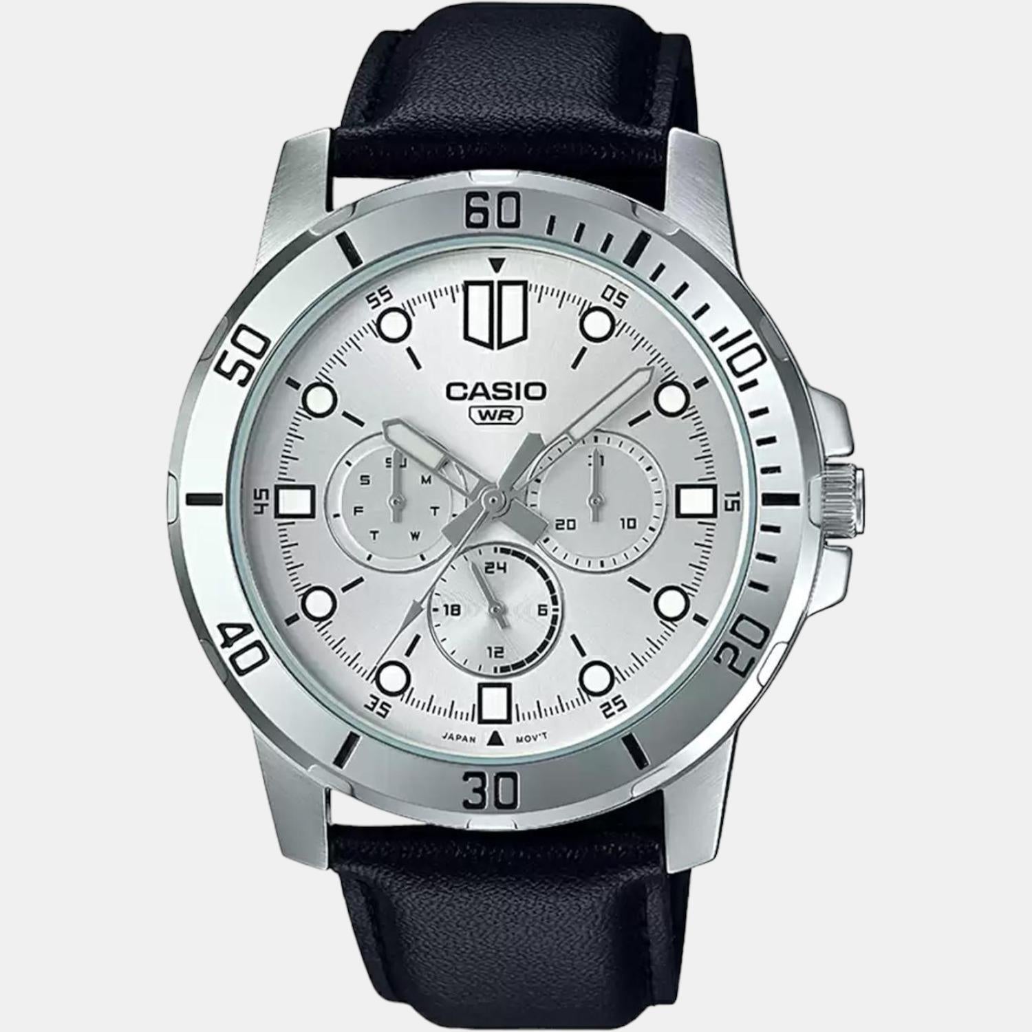 Casio 49 mm Round Quartz watch