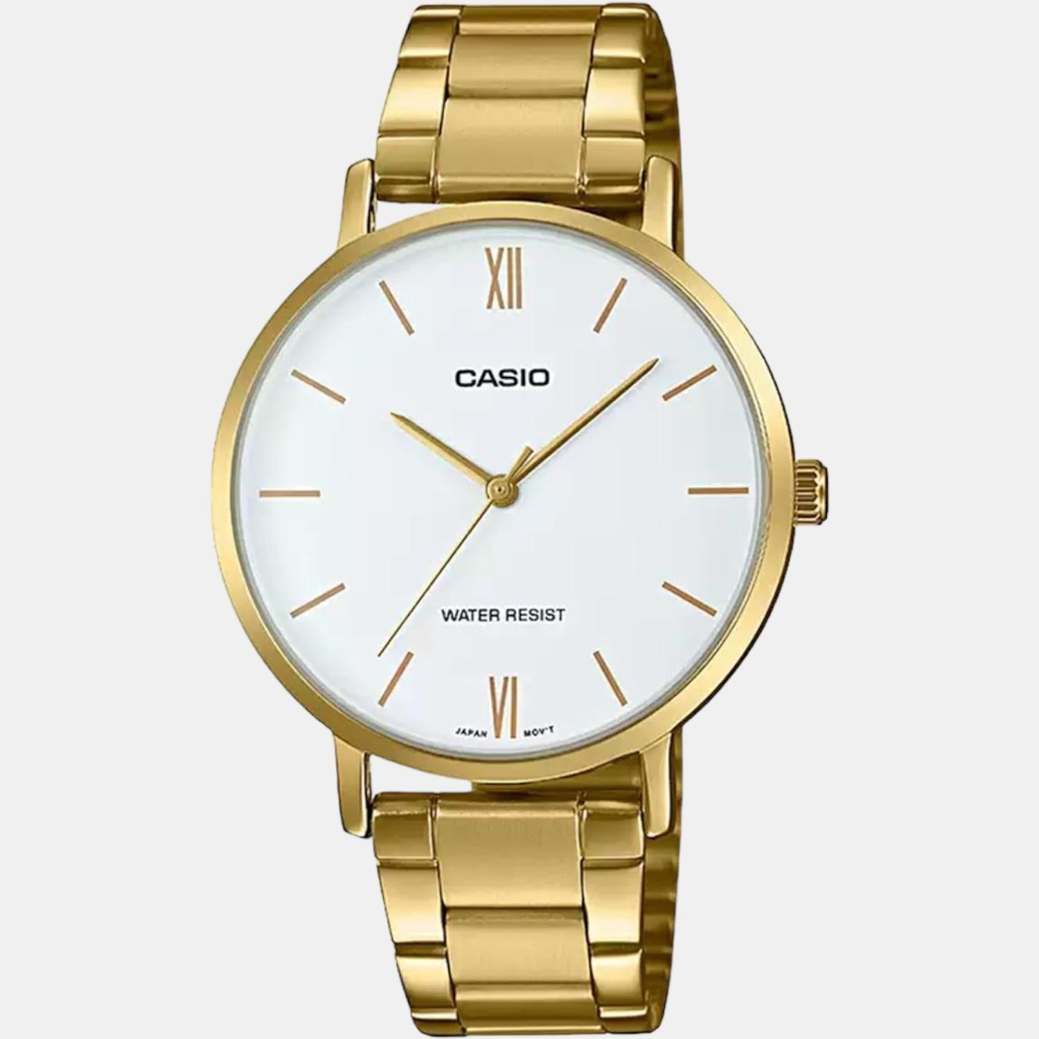 Casio 34 mm Round Quartz watch