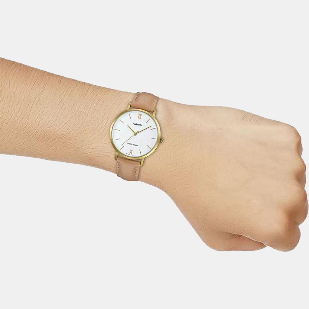 Casio Round Quartz Analog Women watch