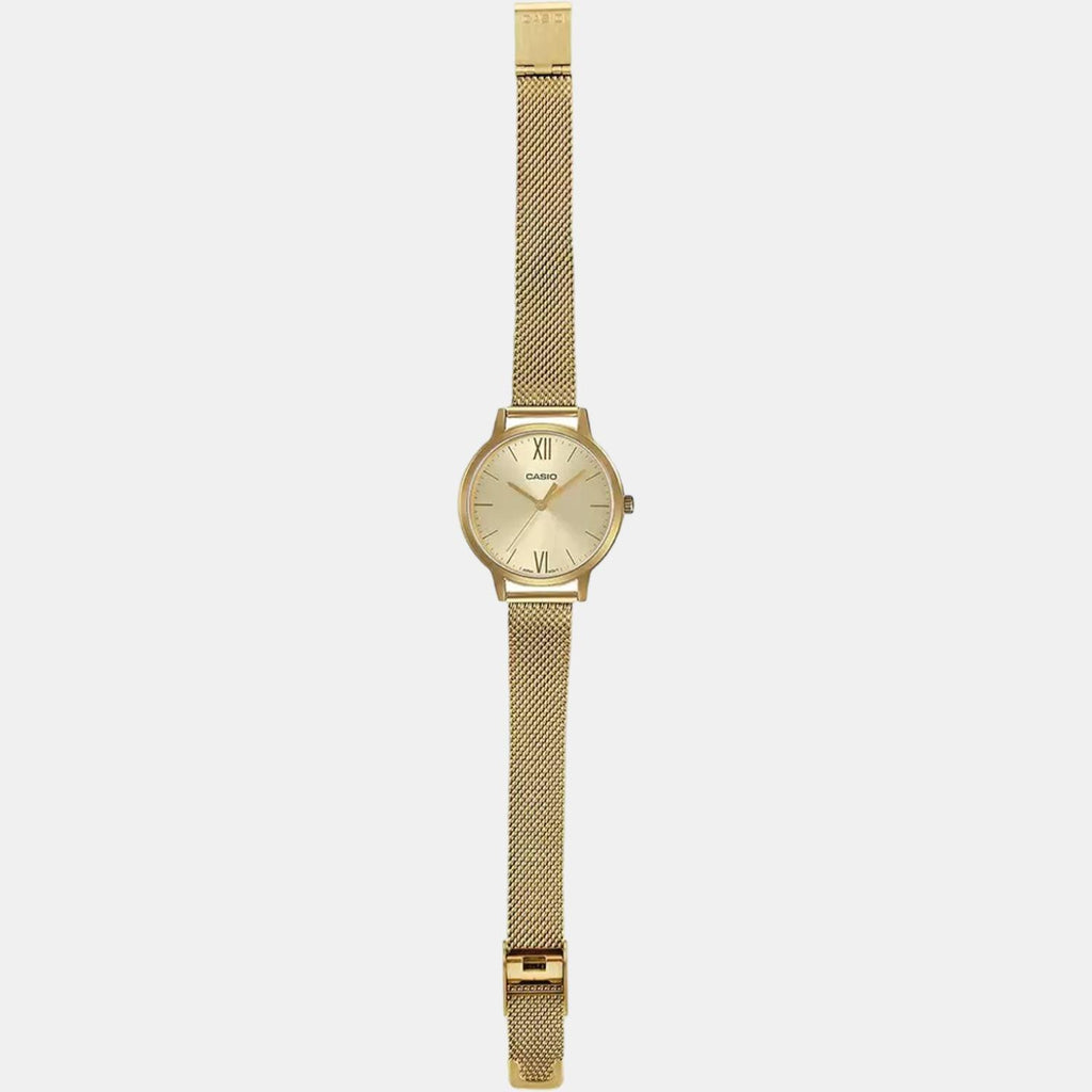 Casio 32 mm Gold Quartz watch
