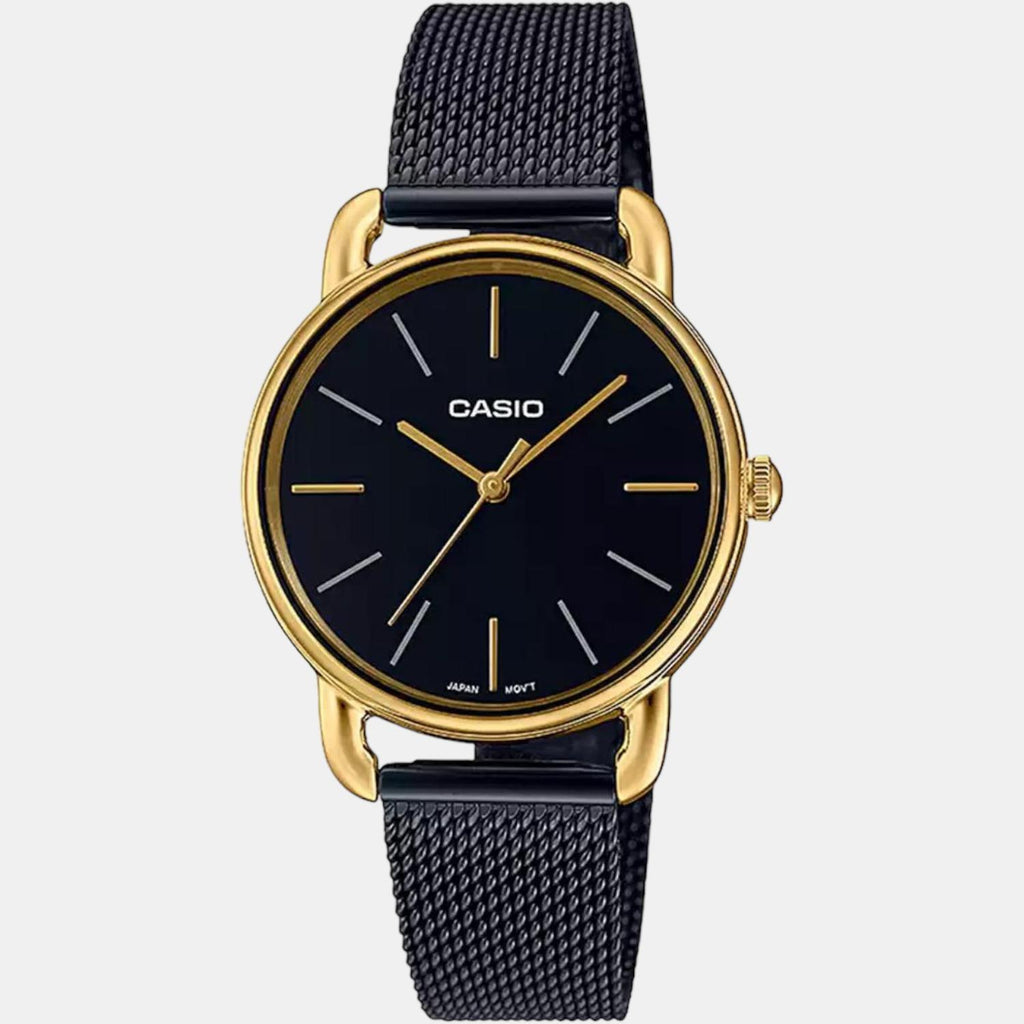 Casio 37 mm Round Quartz watch