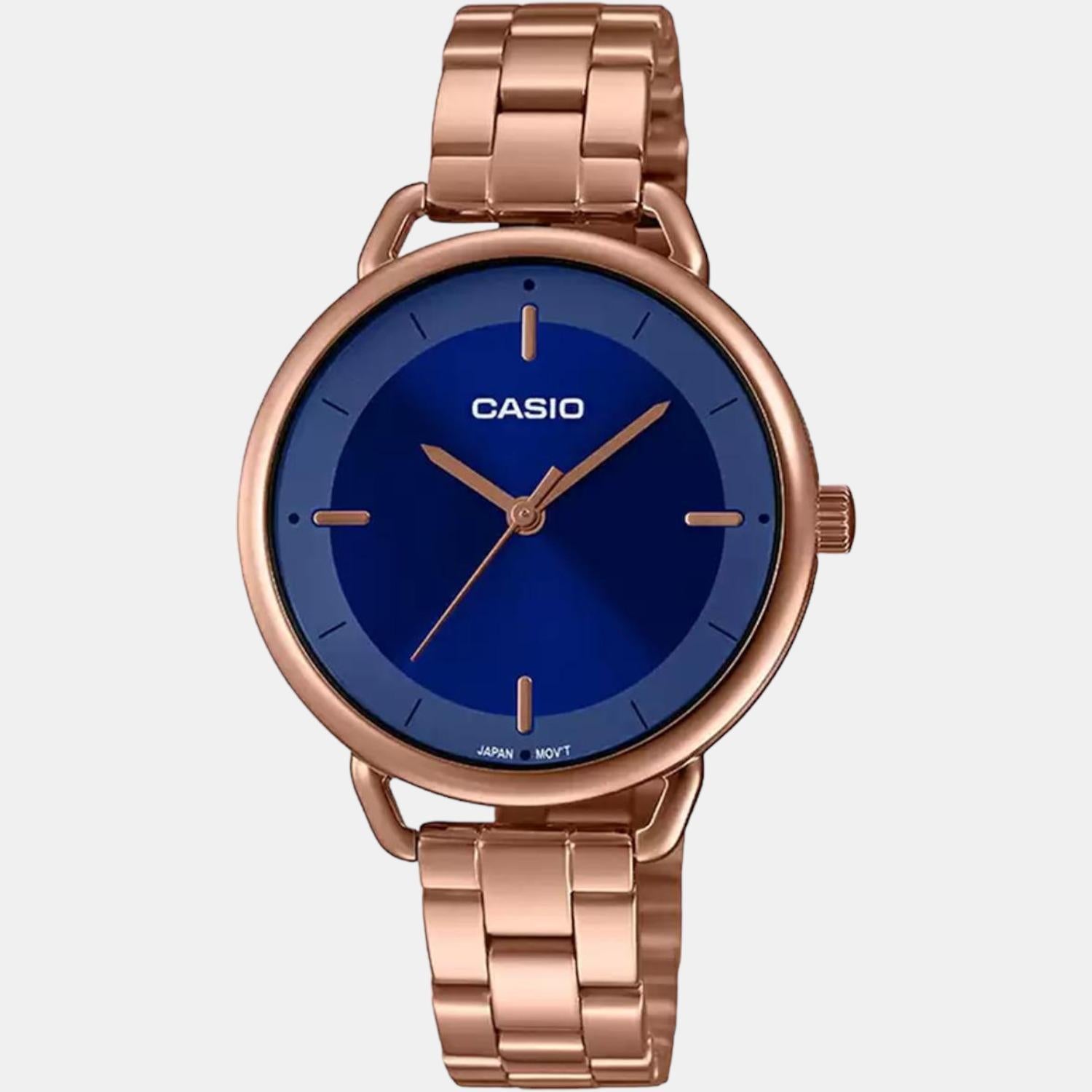 Casio 38 mm Round Quartz watch