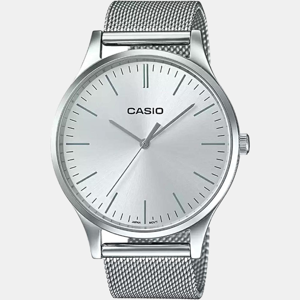 Casio 38 mm Round Quartz watch