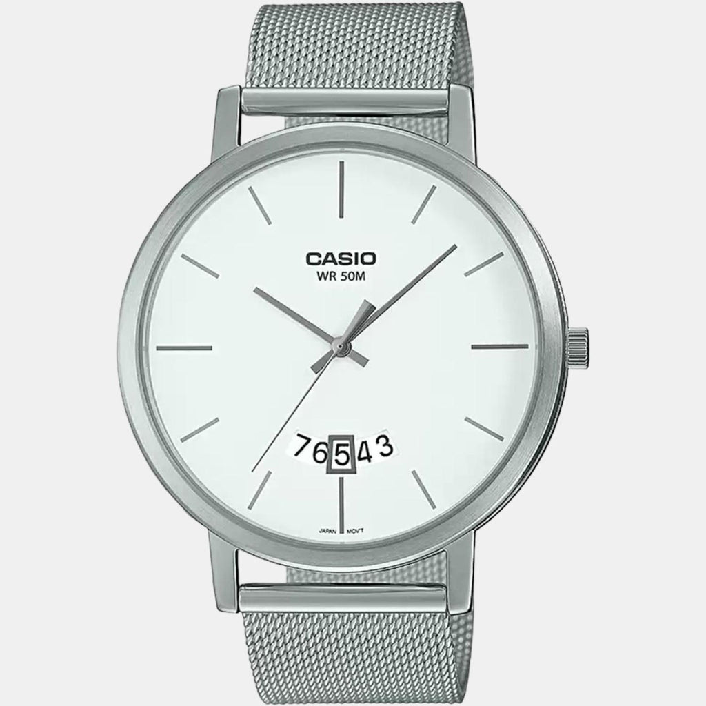 Casio 32 mm Round Quartz watch
