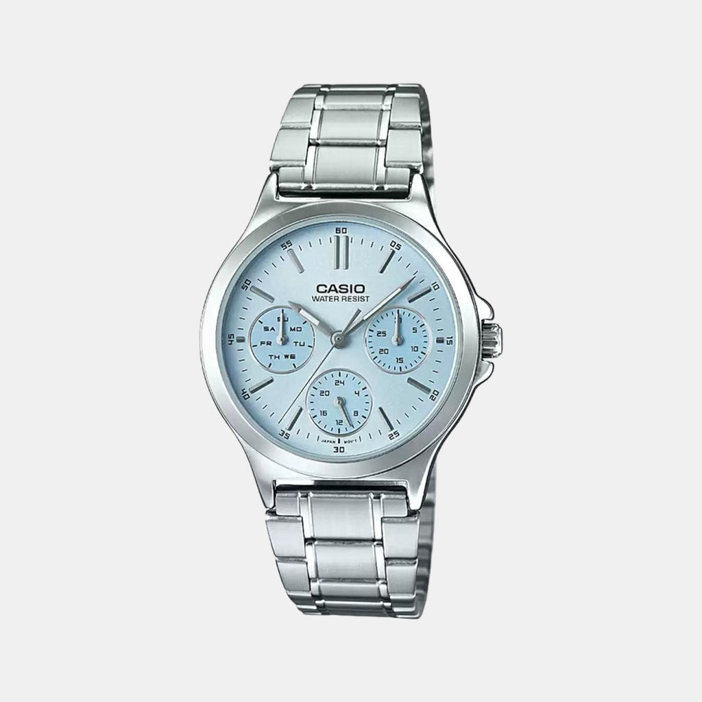 Casio Round Blue Chronograph watch
