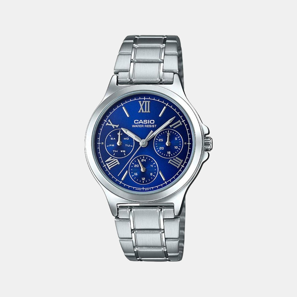 Casio Round Blue Chronograph watch