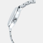 Casio 33 mm Round Quartz watch