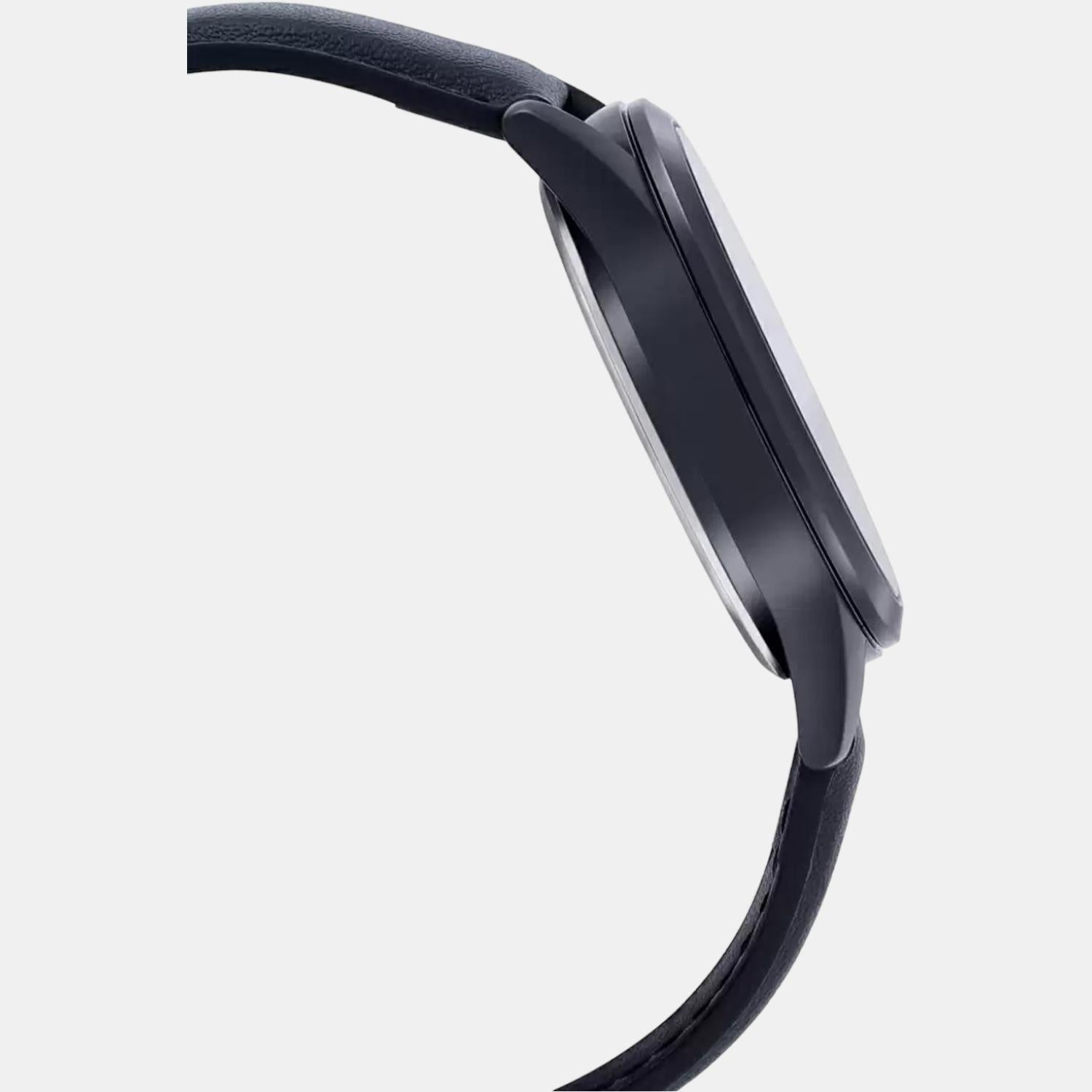 Casio Men Round Black watch