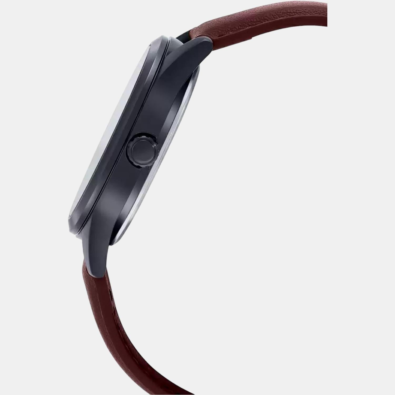 Casio Men Round Brown watch