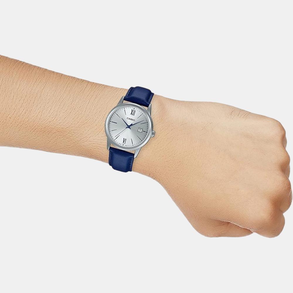 Casio Round Quartz Analog Men watch