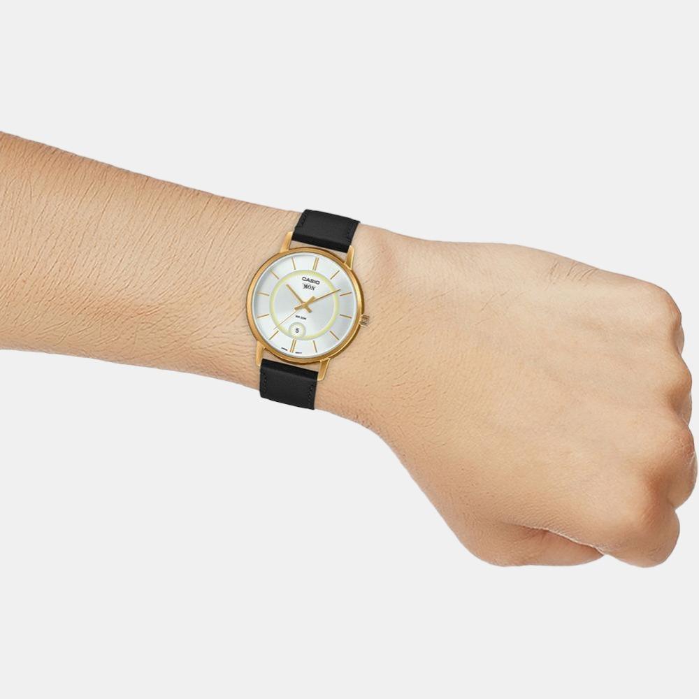 Casio Round Quartz Analog Men watch