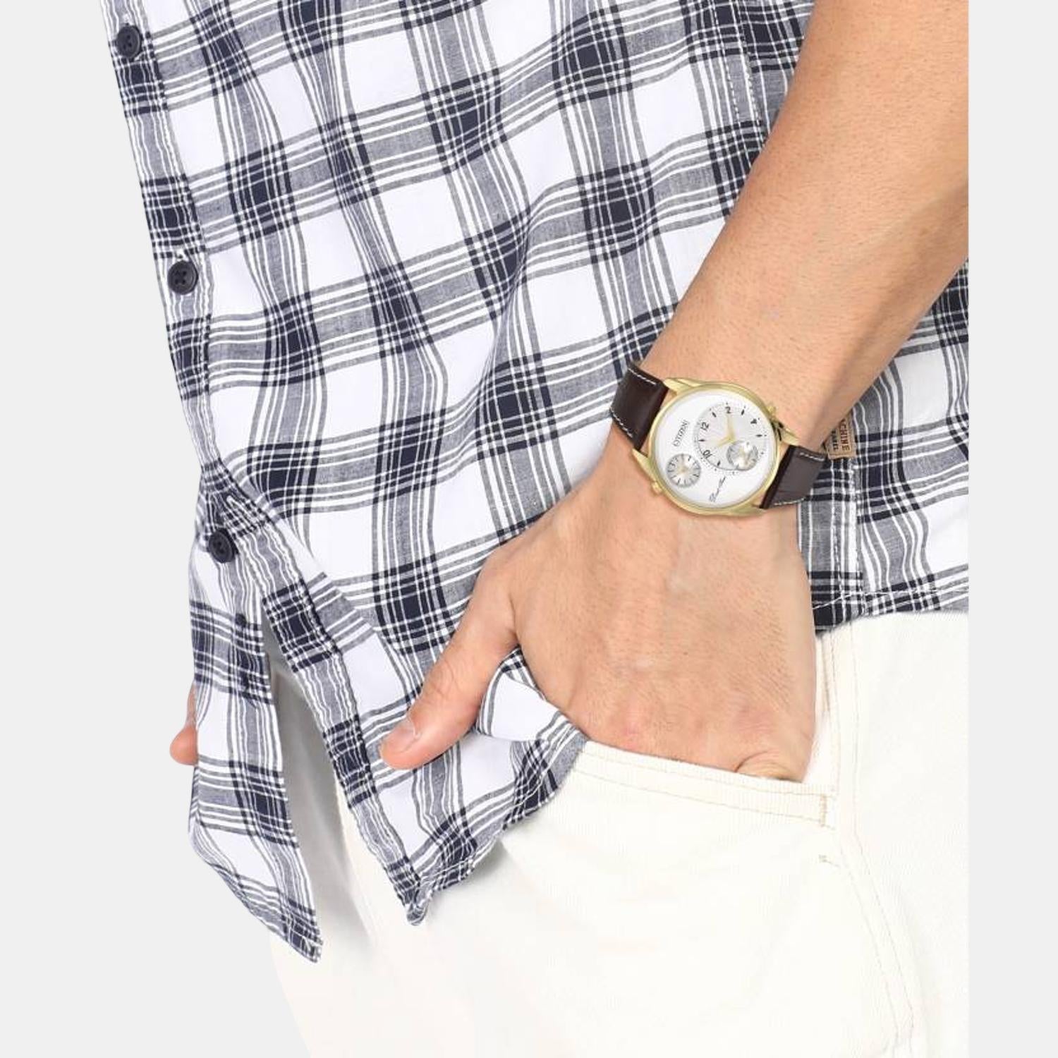 Citizen 44 mm Round Quartz watch